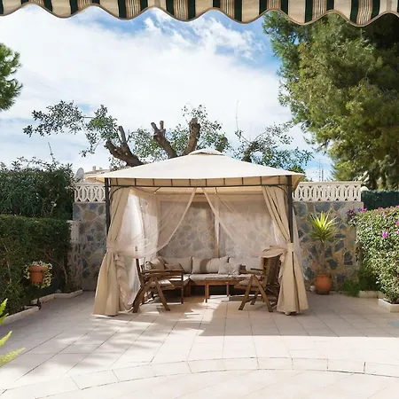 House - Healthy, Protected Location! El Campello, Alicante Spain بيت للعطل